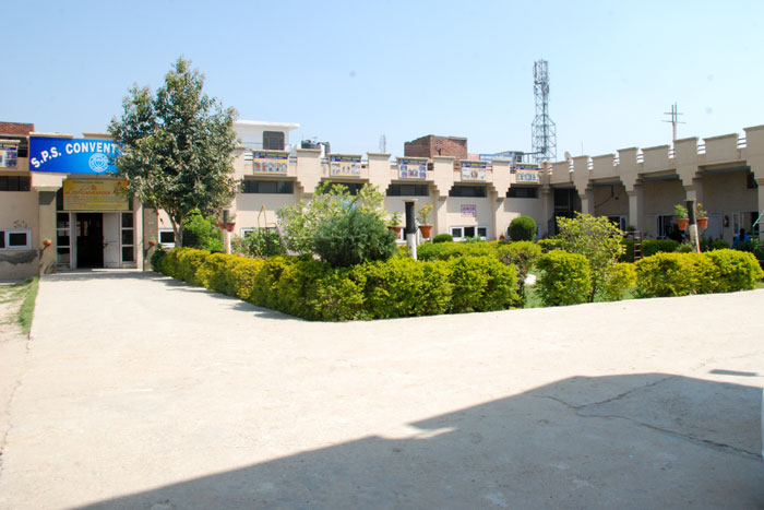Welcoming grounds of SPS Convent School